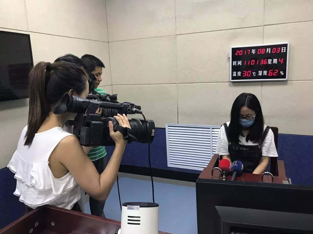 電腦上驗證碼顯示不出來_電腦版微信不顯示掃碼_電腦wifi顯示正在驗證身份