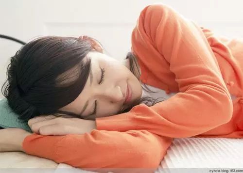 電腦老進去睡眠模式_電腦老進入睡眠模式_老睡眠進入電腦模式會怎樣