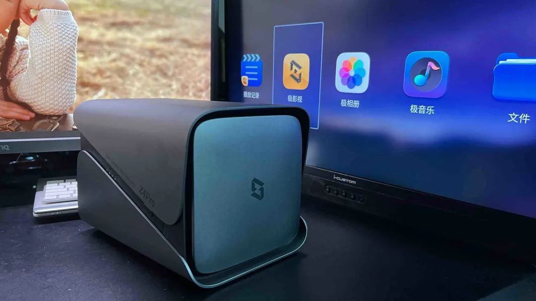 qq封面啥意思_qq空間封面自定義圖片_封面qq