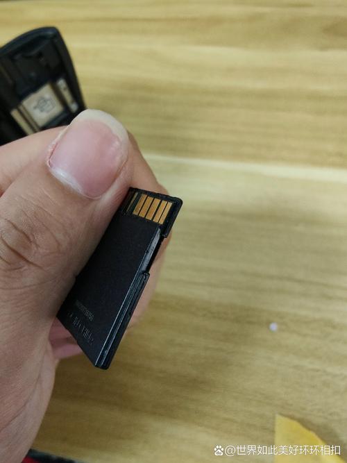 鎖定功能可選的安全開關_開啟鎖定保護_寫保護開關設置為鎖定